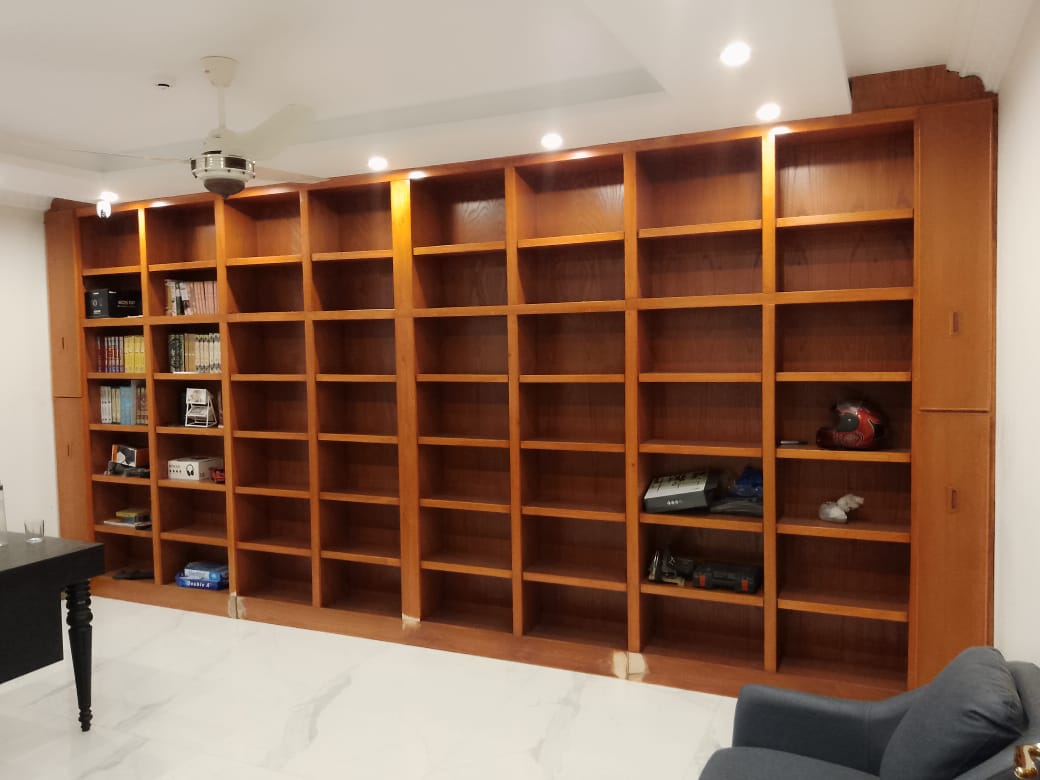 KK-net-employee-bags-rack